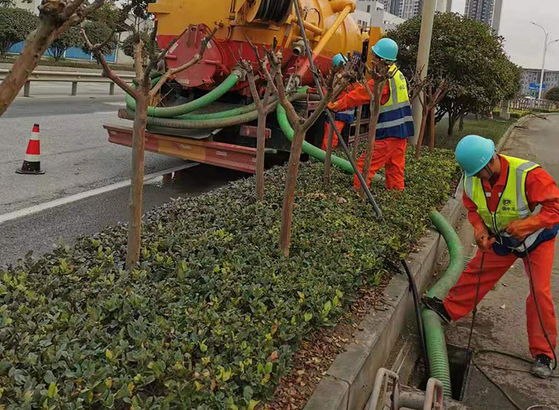 阿勒泰市政管道清淤